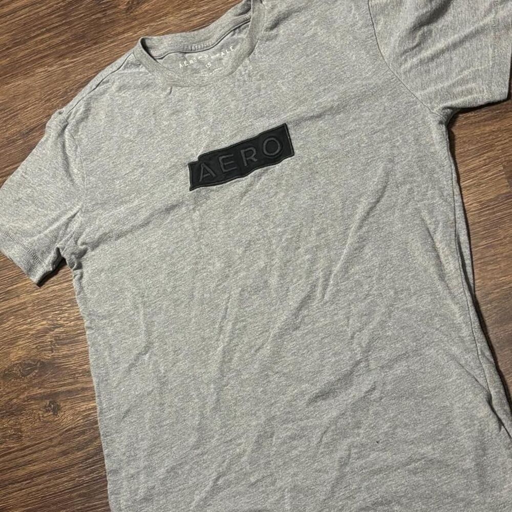Aeropostale Men's Grey T-shirt
